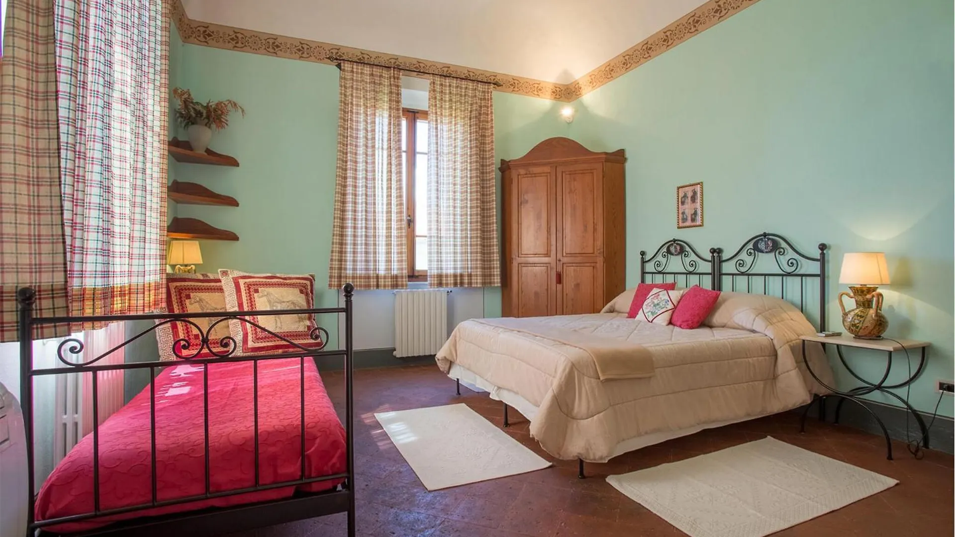 Gorgeous Home In Fabbrica With Jacuzzi Molino Mazzetti 0*,  Italie