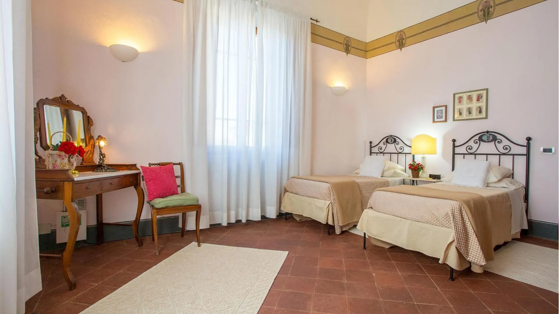 Gorgeous Home In Fabbrica With Jacuzzi Molino Mazzetti